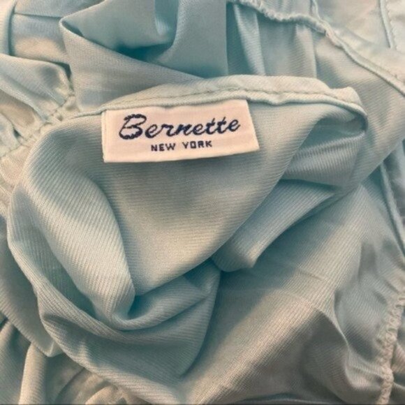 VINTAGE NWT Bernette New York Blue Lingerie Embroidered Nylon Night Gown Large - Picture 5 of 8